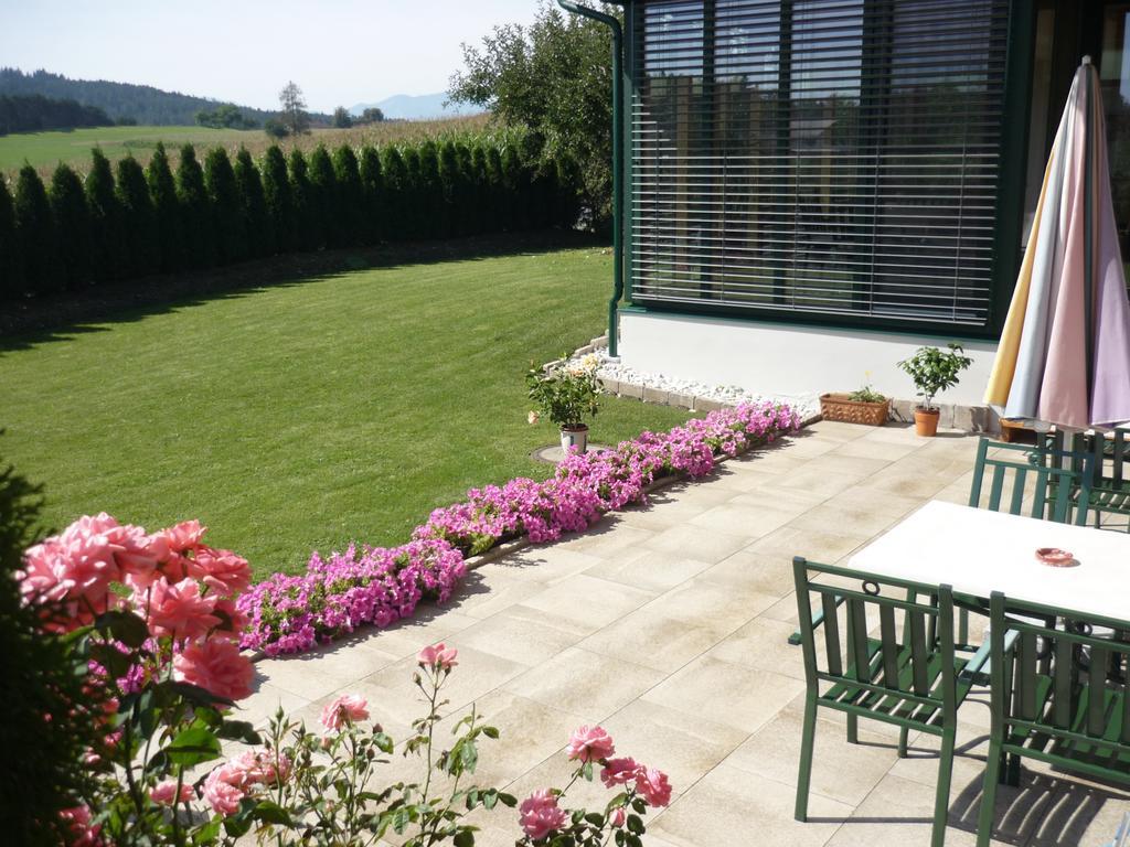 Landhaus Lassnig Moosburg Dış mekan fotoğraf
